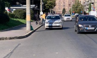 Biciclist lovit de mașină pe Izlazului