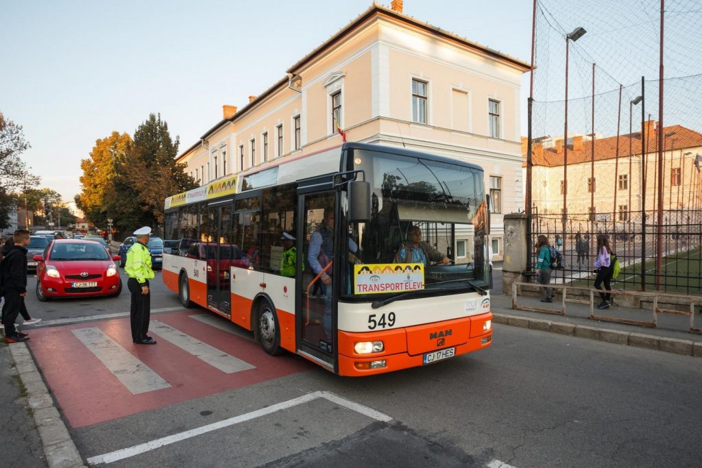 Cluj: Revin autobuzele școlare. Se introduc noi trasee