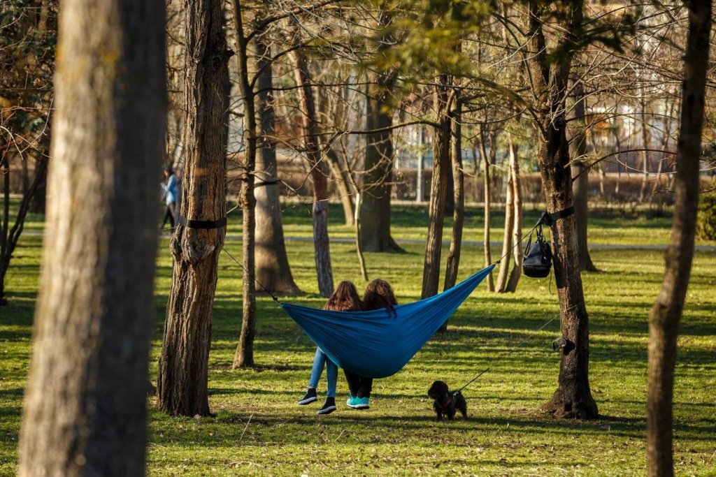 Demolează o centrală termică ca să facă parc de cartier. În Mănăştur