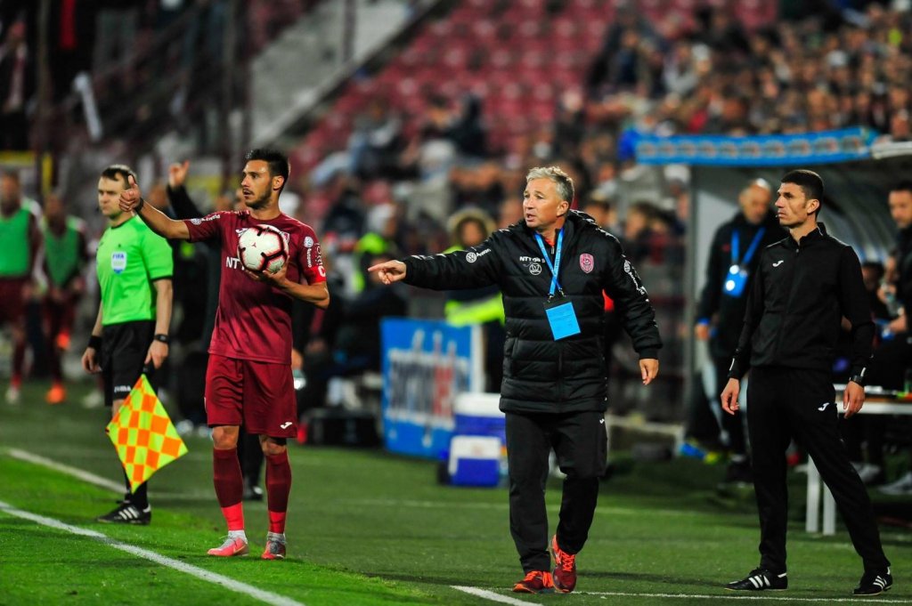 Dan Petrescu plănuiește schimbarea sistemului de joc la CFR Cluj