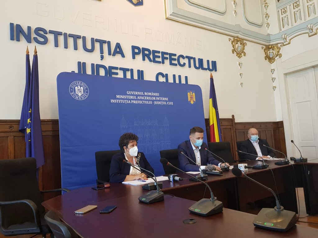Cum încep școlile la Cluj: 8 unități de învățământ vor face cursuri exclusiv online