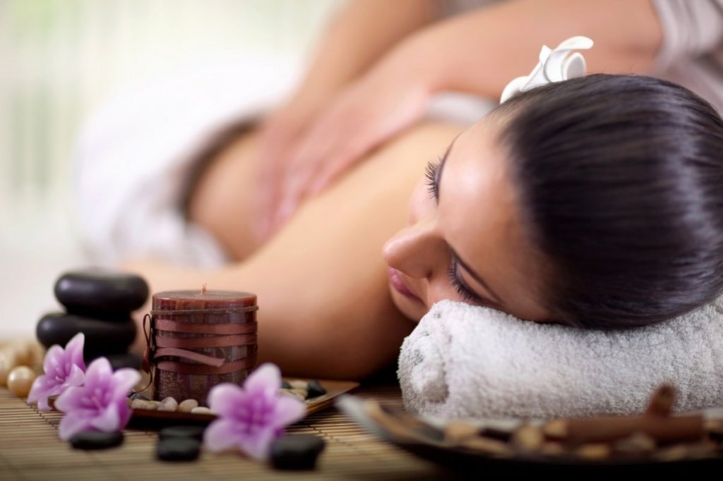 Vacanţa exotică poate fi la Cluj. S-a mutat din India, în inima Transilvaniei şi a deschis un SPA Asiatic