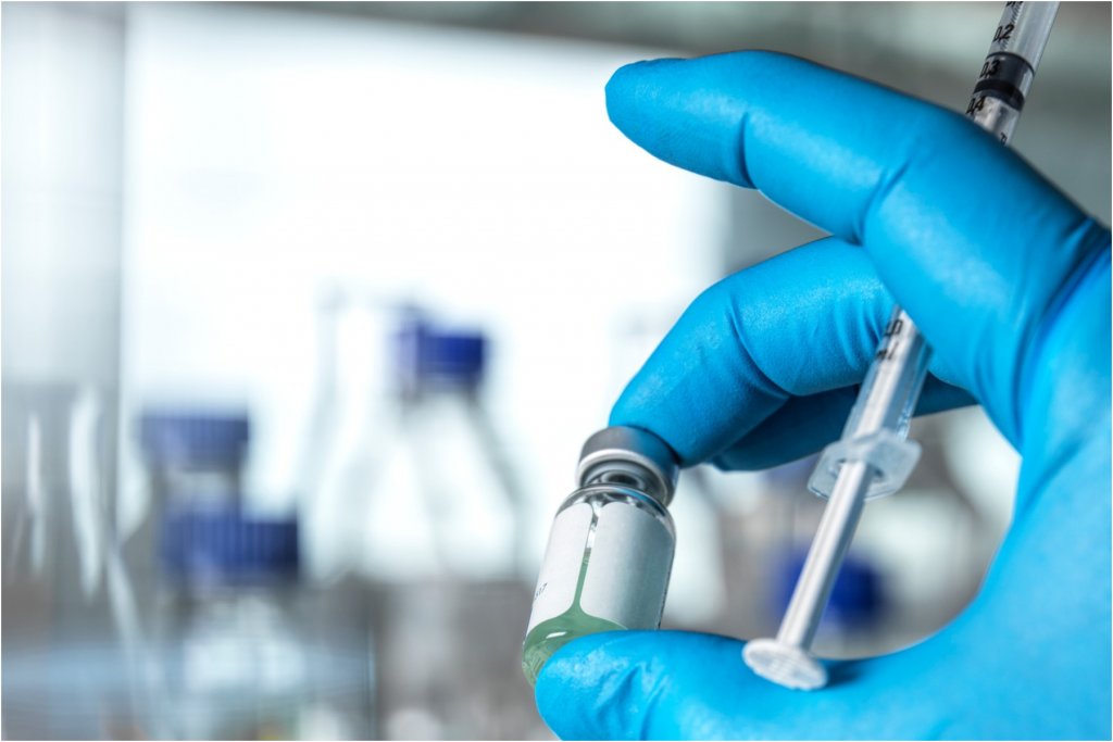 China are patru vaccinuri Covid-19 în etapa finală a studiilor clinice şi ar putea fi gata în noiembrie