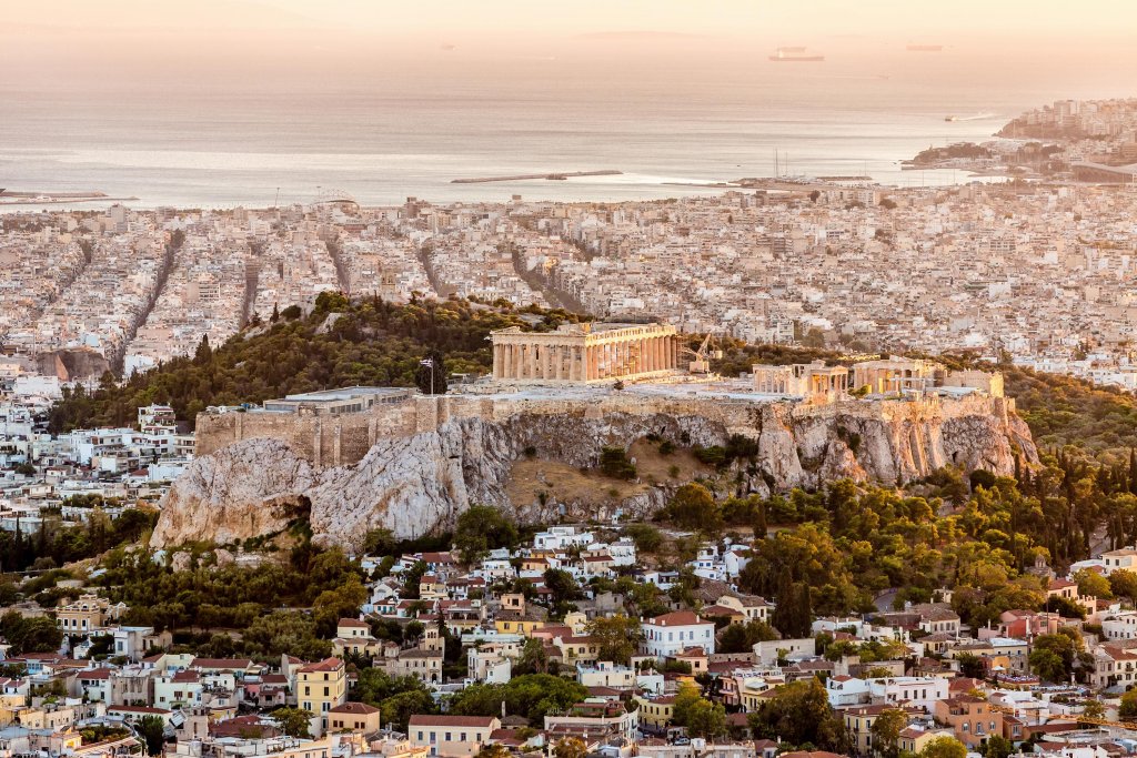 Noi restricții în Grecia, după explozia cazurilor de COVID