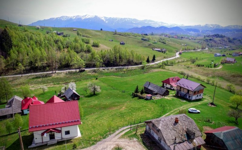 „Elveţia României” este din Ardeal şi a fost declarat primul sat turistic din ţară în anii '60