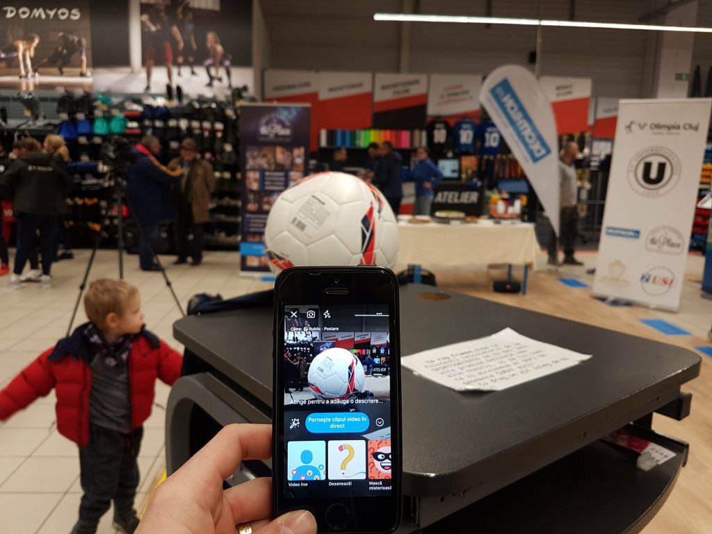 Tazz by eMag va livra la Cluj articole sportive de la Decathlon