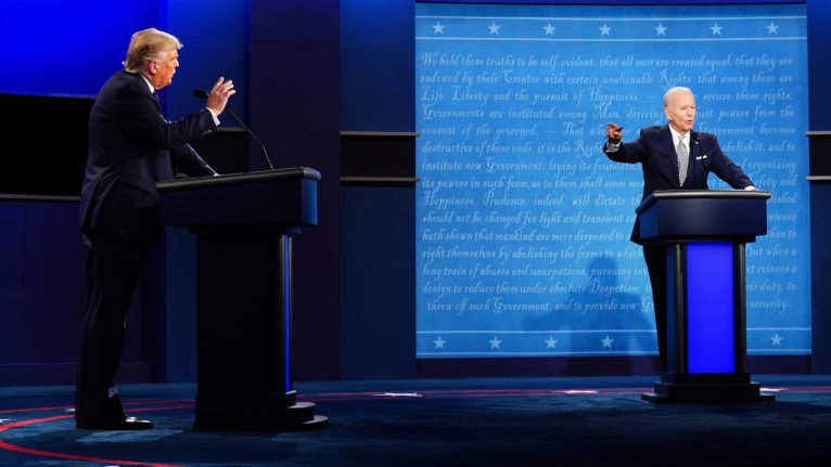 Războiul acuzaţiilor la prima dezbatere directă Trump vs. Biden