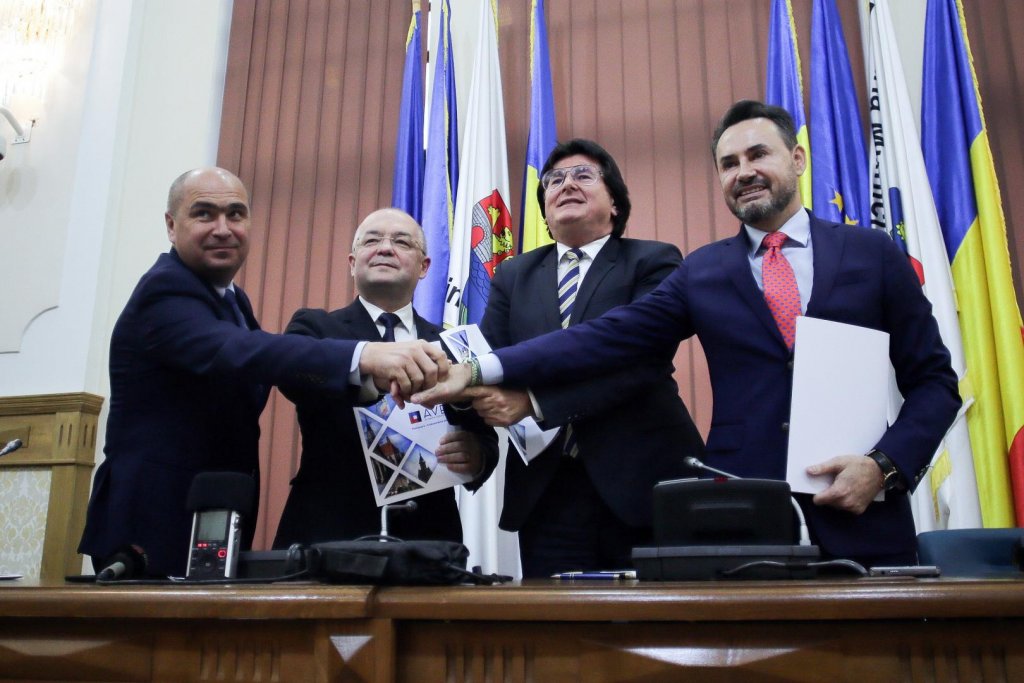 Ce se întâmplă cu Alianţa Vestului. S-au schimbat trei primari fondatori din patru
