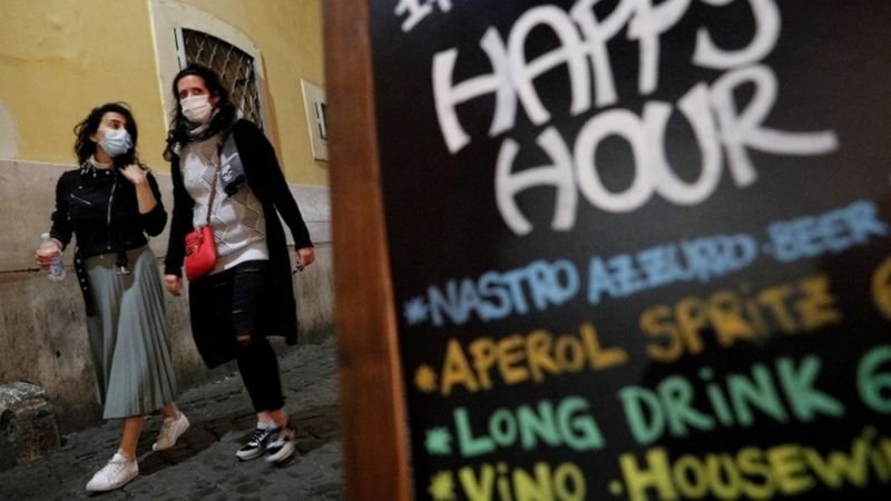 Italia prelungeşte starea de urgenţă până în 31 ianuarie 2021! Amenzile pentru sfidarea restricţiilor sunt de la 400 până 1.000 de euro