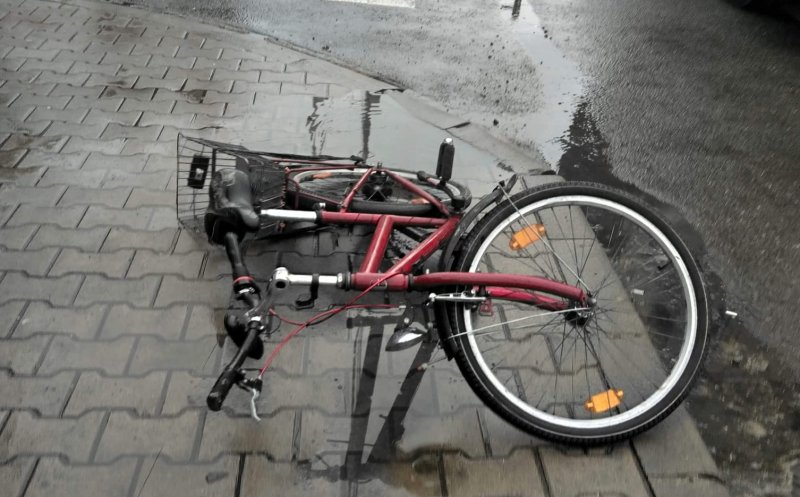 Accident mortal la Cluj. Un biciclist a fost lovit de un TIR