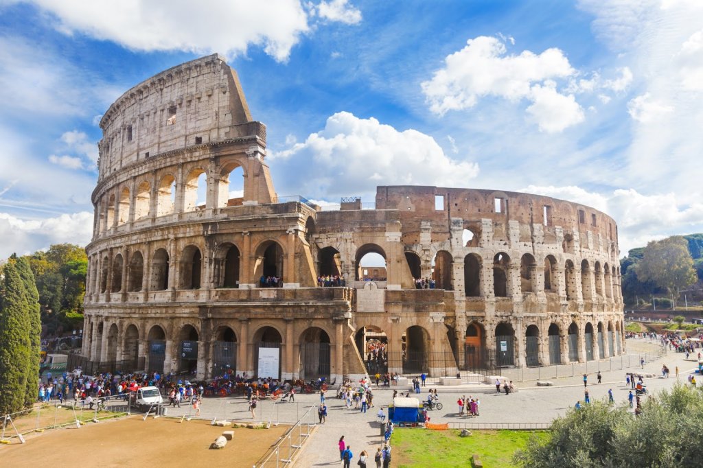 Italia a modificat condițiile de intrare în țară a cetățenilor români