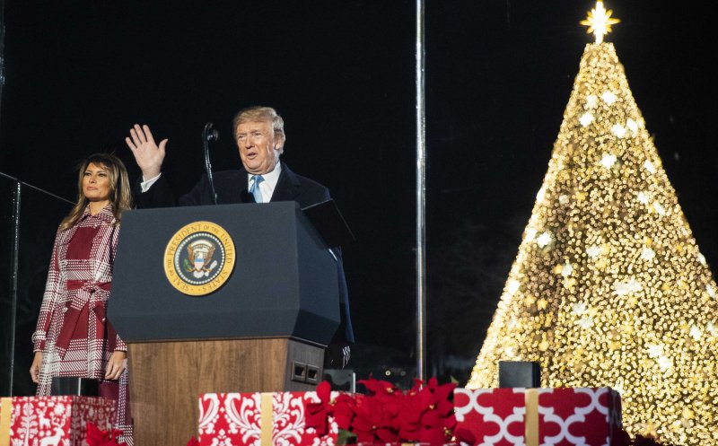 Bradul lui Trump, împodobit cu globuri “made in Cluj”