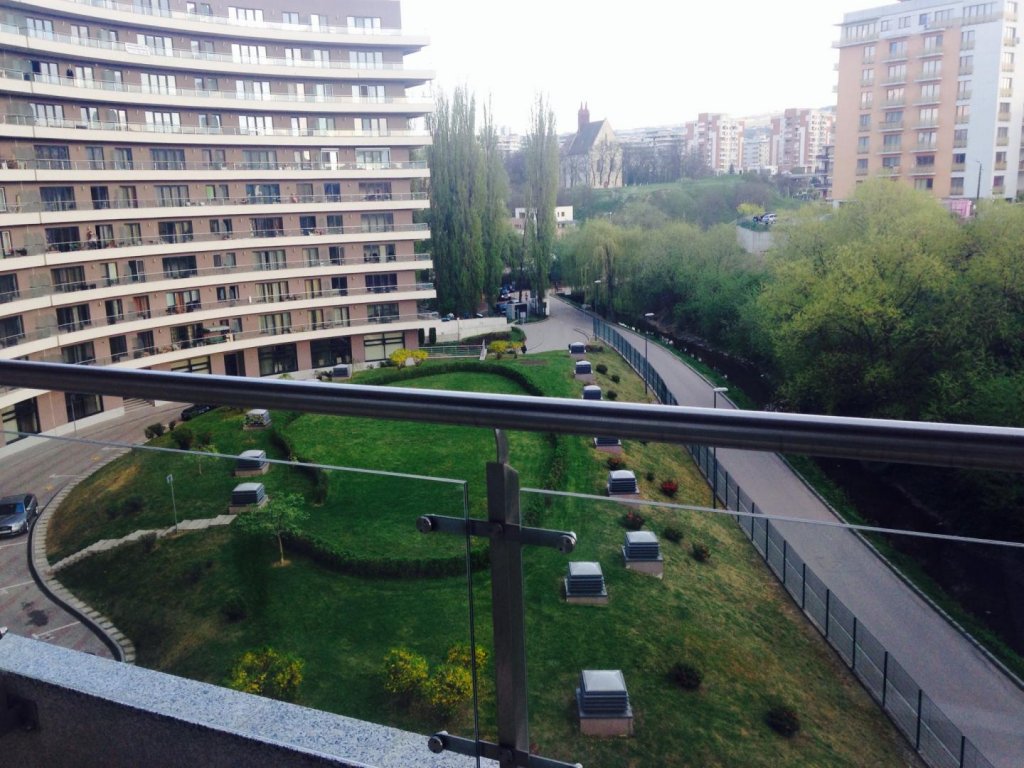 Bună Ziua mai scump, Plopilor se ieftineşte. Cu cât se vând apartamentele în cartierele Clujului, la început de toamnă