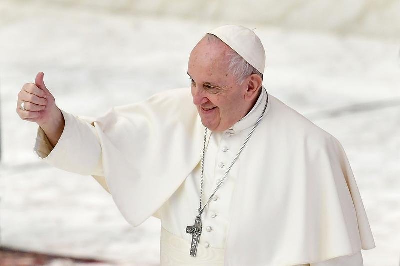 Papa Francisc "a dat binecuvântarea" parteneriatelor gay. „Sunt copiii Domnului şi au dreptul la familie”