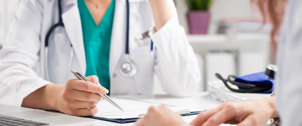 Studenți de la UMF Cluj, voluntariat în anchetele epidemiologice COVID