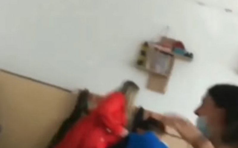 Anchetă la o şcoală, după ce o profesoară a lovit mai mulţi elevi. Reacţia Monicăi Anisie: „Toleranţă zero la violenţa în şcoli”