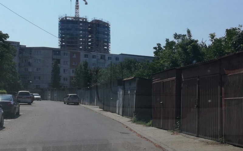 Cunoscută judecătoare din Cluj, mesaj pentru Emil Boc: "Cum să îmi demolaţi garajul care e pe numele meu și în proprietatea mea?!?"
