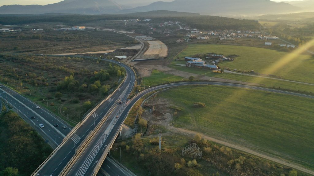 Cum lucrează italienii pe autostrada dintre Cluj și Alba