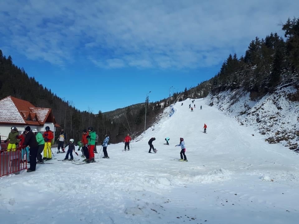 Punct de prim ajutor la partia Mărișel