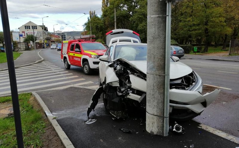 Accident pe Strada Oașului. O persoană a ajuns la spital