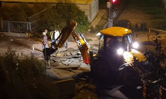La loc comanda. Se sparg intrările pe Podul Porțelanului
