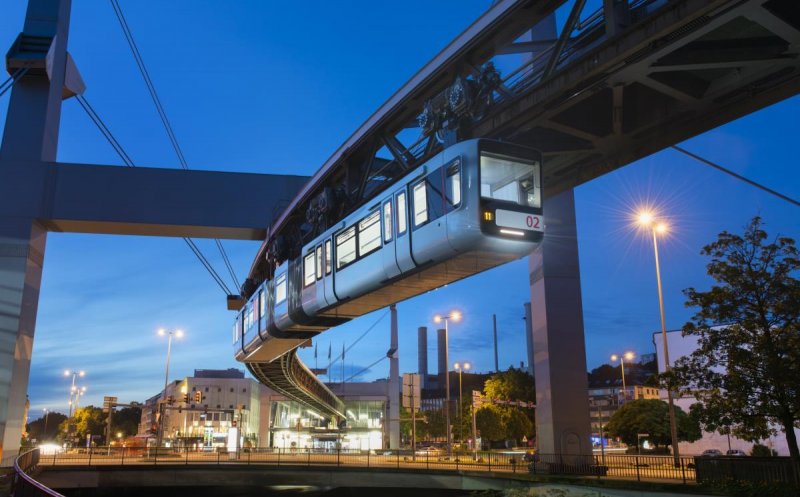 “Metroul de Cluj va fi prea scump. Mai bine tren suspendat”