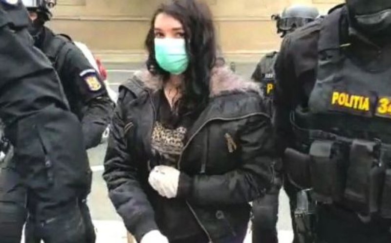 Tinere recrutate pentru prostituție prin rețelele de socializare. Interlopii acționau din penitenciar