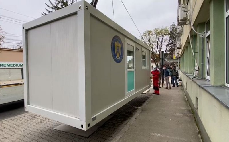 A sosit a doua tranșă de containere pentru triaj epidemiologic