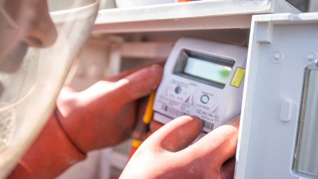 Se înlocuiesc contoarele de electricitate în Dej