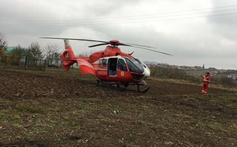Cluj: Bărbat spânzurat, resuscitat de cei din familie/ S-a solicitat elicopterul SMURD