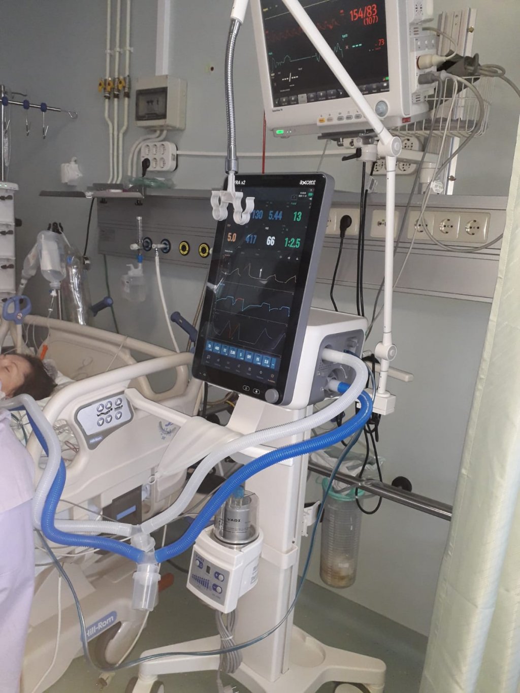 Aparate de ventilare mecanică pentru Institutul Inimii