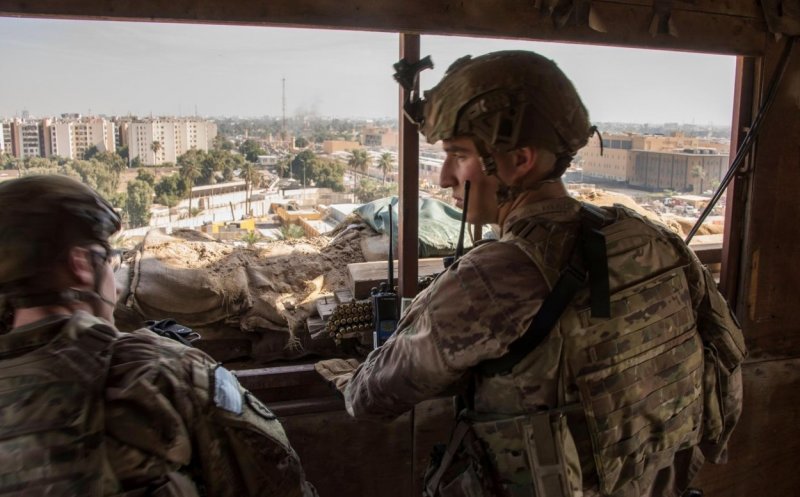 Atac cu rachete asupra Ambasadei SUA din Irak. Un copil a murit şi mai mulţi civili au fost răniţi