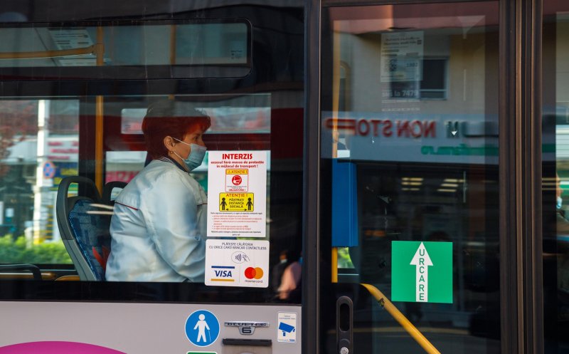 Sursă de Covid la Cluj: angajații din fabrici care merg cu transportul în comun