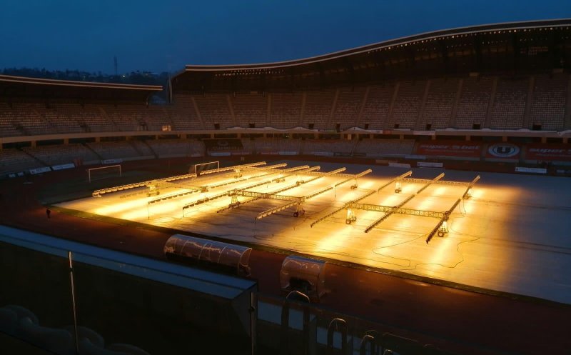 Gazonul de pe Cluj Arena, pregătit pentru finalul de an aglomerat al Universității Cluj