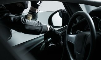 Spărgători de mașini, prinși în plină acțiune în Grigorescu
