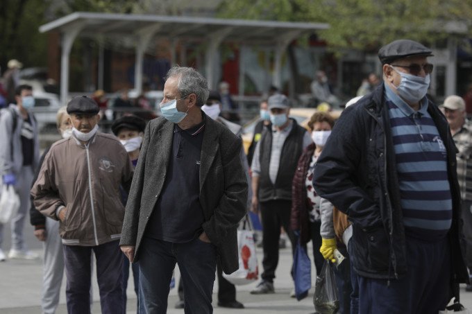 Trend descendent al epidemiei de Covid-19