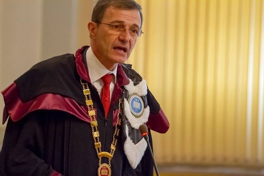 Academicianul Ioan Aurel Pop:  "A nega istoria ca materie de studiu este ca şi cum ne-am respinge amintirile"