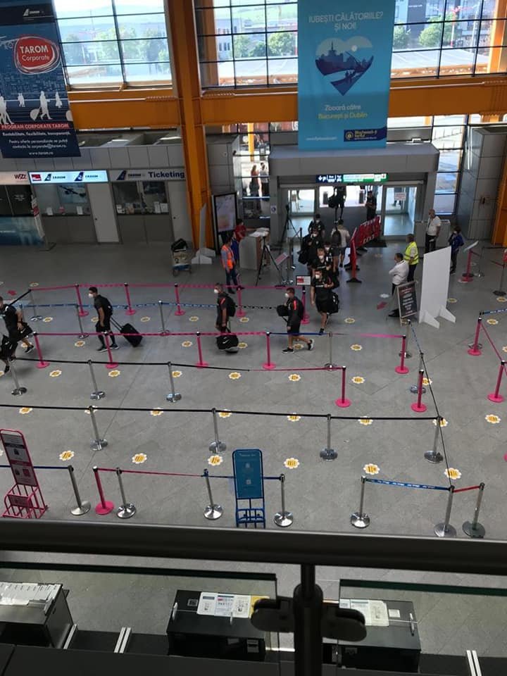 Scădere de 65% a traficului aerian în România. Câți pasageri au fost la Cluj