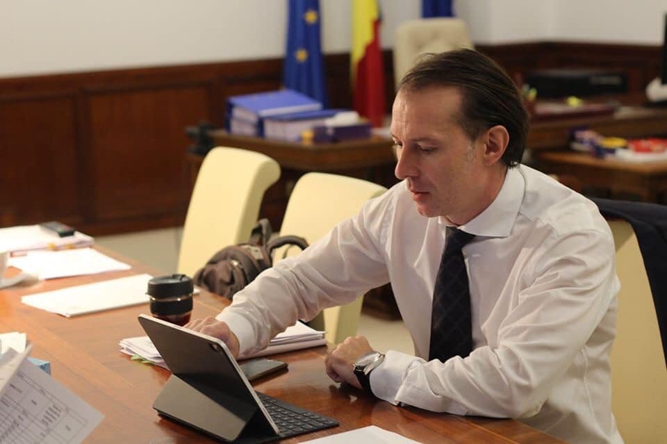 Bani pentru ministrul Cîțu, prin grupul BT. S-a adunat 1 miliard €