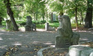 Lacul din parcul Gherla, vechi de 160 de ani, este oferit spre închiriere de Primărie. Povestea plină de farmec a luciului de apă