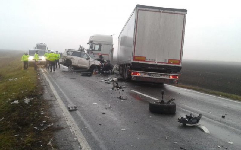 Fetiță de 6 ani, adusă în stare gravă la Cluj, după un accident rutier. Impactul, soldat cu doi morți și doi răniți