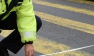 Băut bine, un clujean a fost izbit de o mașină  în timp ce încerca să traverseze strada
