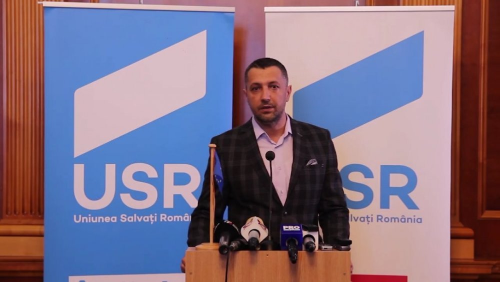 Adrian Wiener, USR: Nu este vorba de formarea unui Guvern în jurul PNL, ci alături de PNL şi UDMR