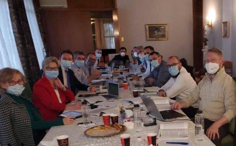Eşec în negocierile dintre PNL, USR-PLUS şi UDMR pentru constituirea majorităţii.