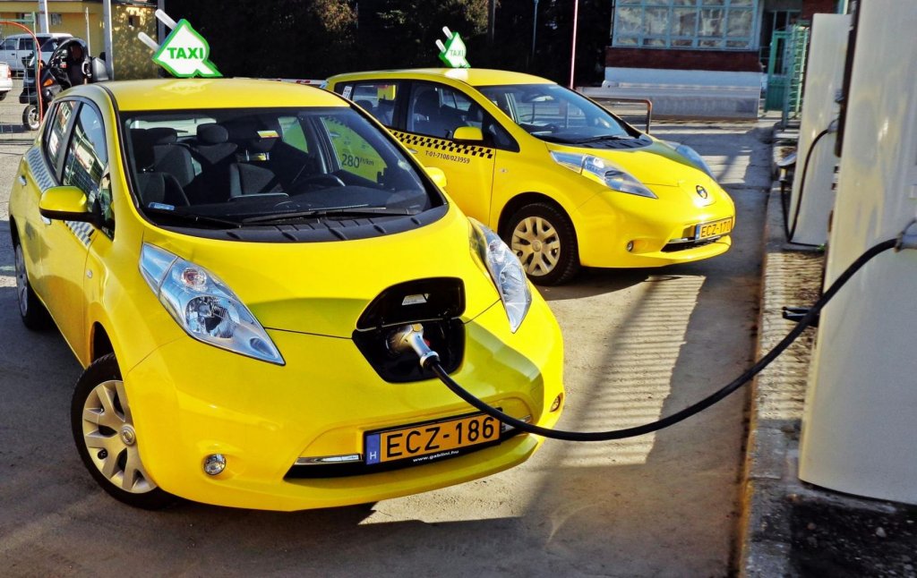 Încă 51 de taximetre electrice în Cluj-Napoca. Se depun cererile
