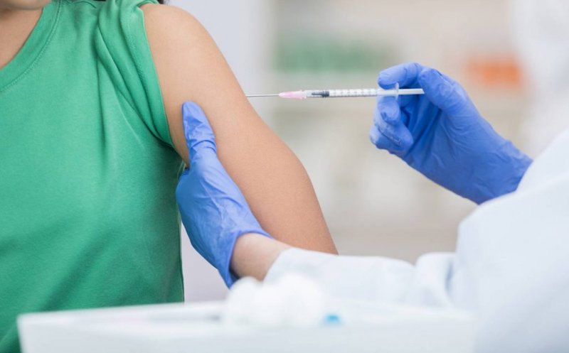 Românii vaccinaţi anti-COVID vor primi adeverinţe. Cu ce scop?