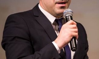 “Minune de Crăciun” la Cluj. O poveste cu un card pierdut, un scriitor și două studente