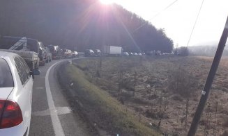 Trafic blocat în această dimineață între Poieni și Huedin
