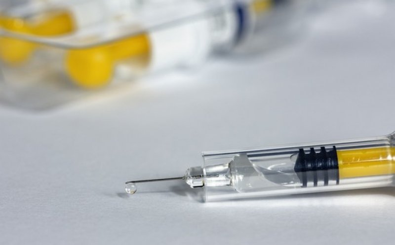 "Pot vaccinurile cu ARN să schimbe ADN-ul persoanei?"/ Profesor din Cluj, răspunsuri la întrebări despre vaccinul anti-COVID