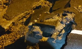 Potop de Crăciun pe două străzi din Cluj. Crater pe General Dragalina și ca-n Veneția pe Mamaia
